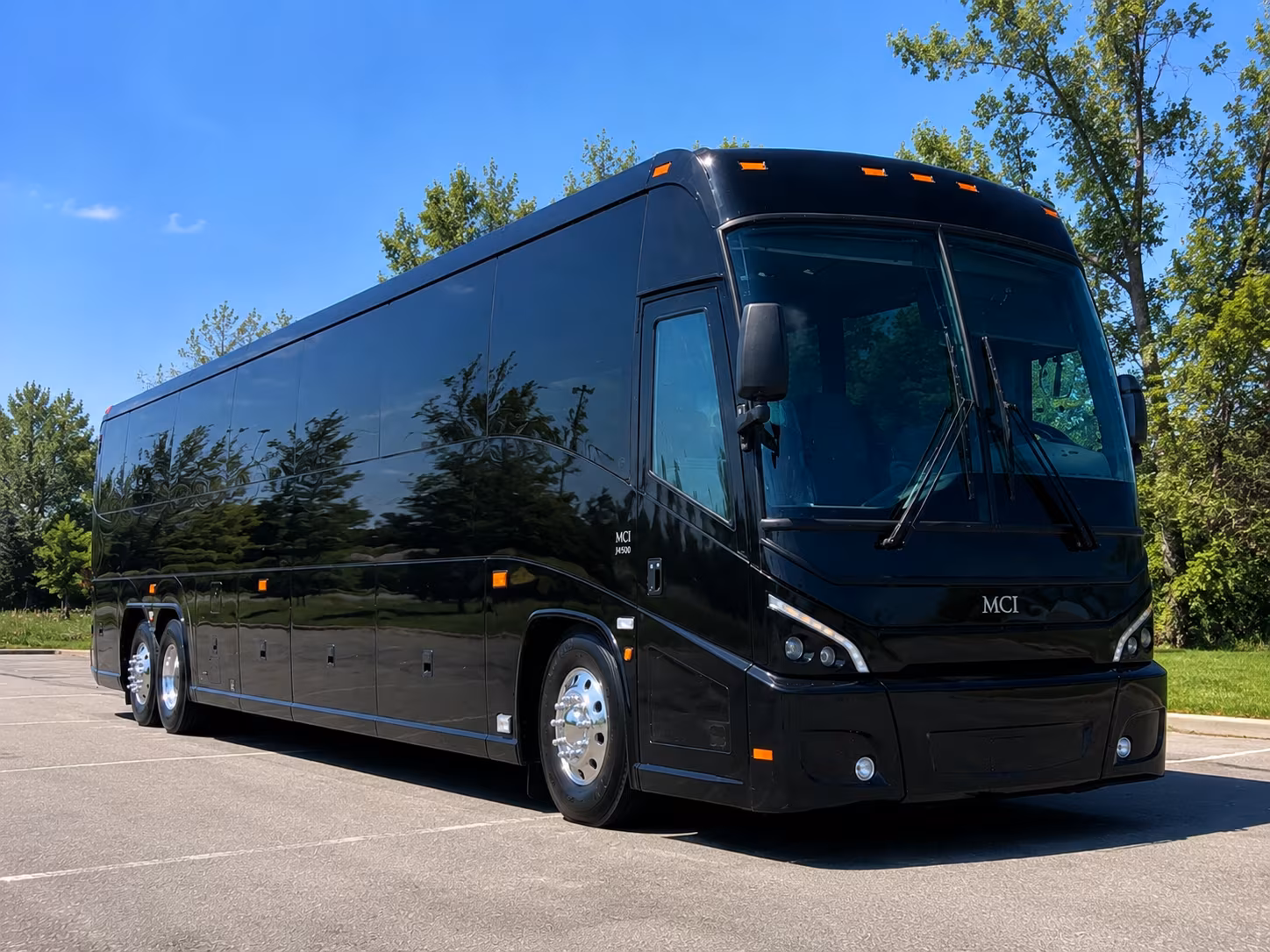 a full size motorcoach for every long haul out of round rock