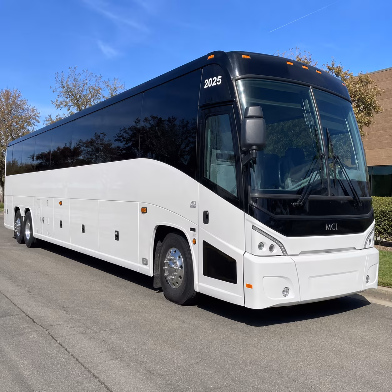 employee commuter shuttles between round rock and austin s tech corridor