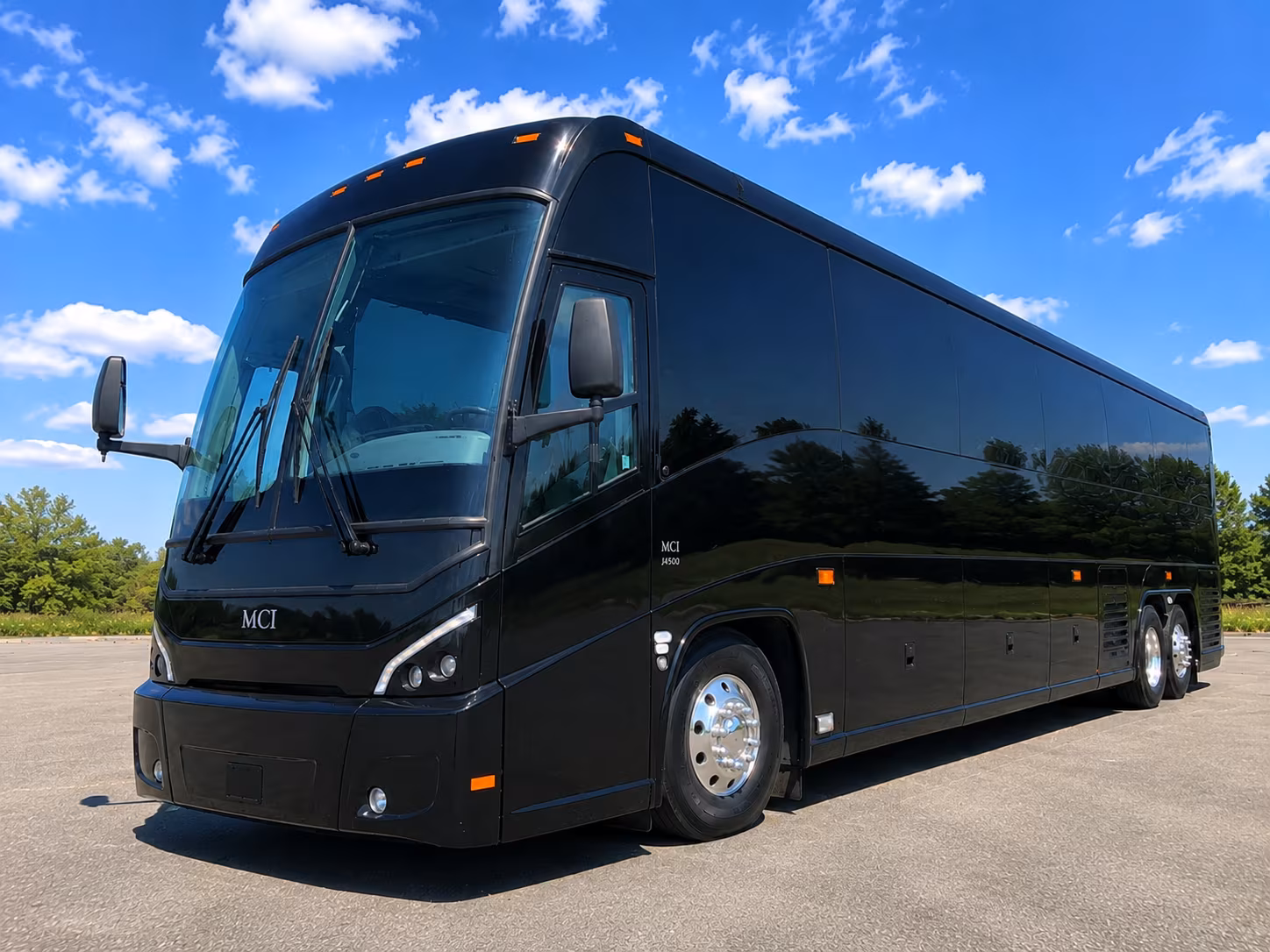 shuttle your guests between round rock hotel blocks and your wedding venue
